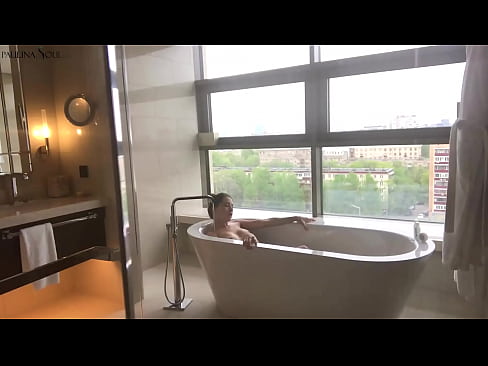❤️ عزیزم فوق العاده با شور و شوق بیدمشک خود را در حمام تکان می دهد ️ فیلم لعنتی در ما fa.seecamsus.top ﹏